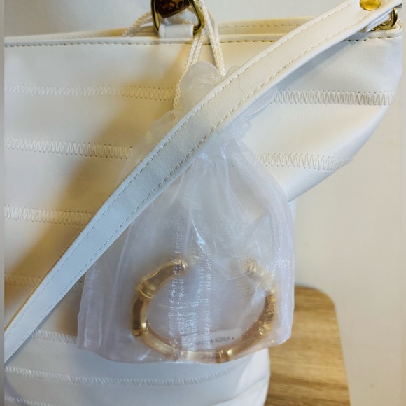 Casual Bamboo Style handles White tote bag with a detachable strap - Picture 5 of 10